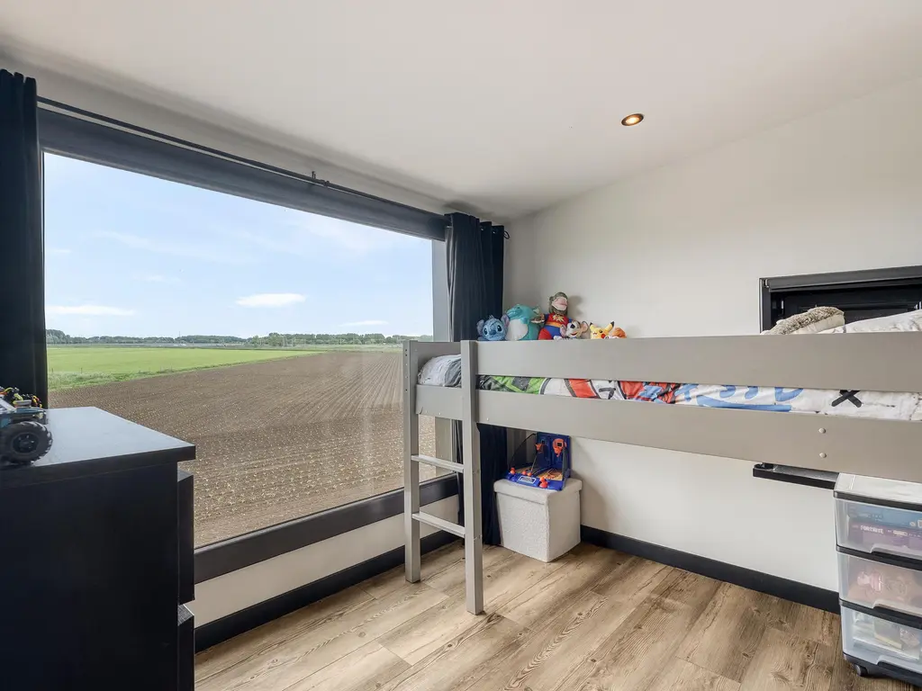 Lindtsedijk 275, ZWIJNDRECHT