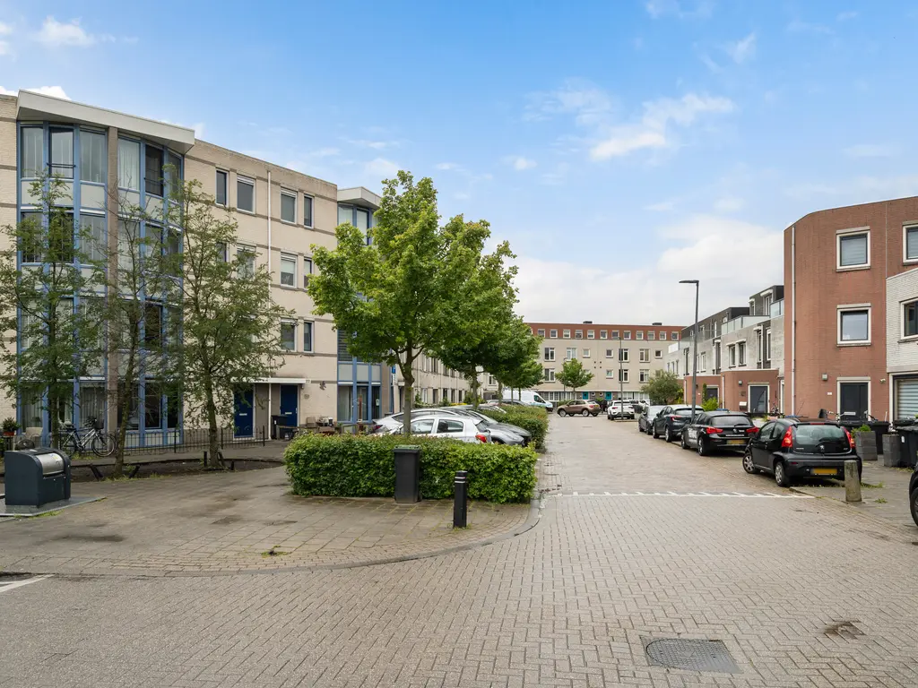 De Velden 220, SCHIEDAM