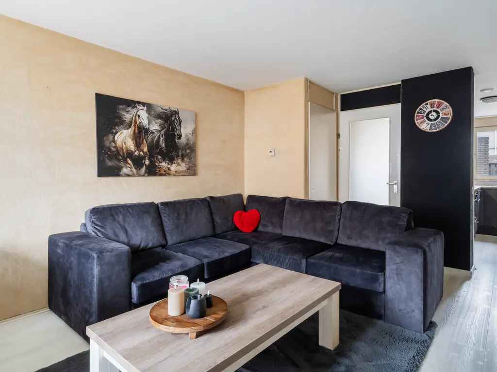De Velden 220, SCHIEDAM