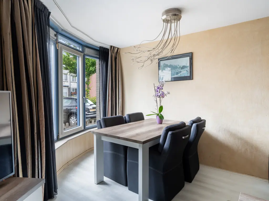 De Velden 220, SCHIEDAM