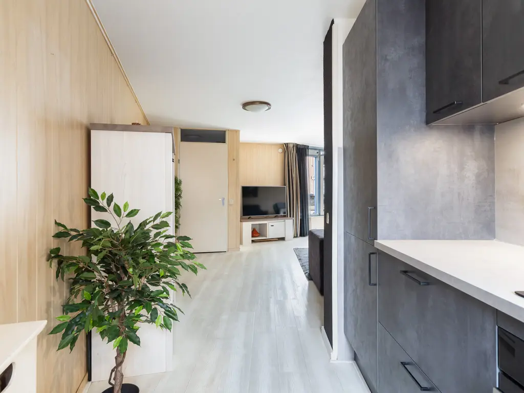 De Velden 220, SCHIEDAM