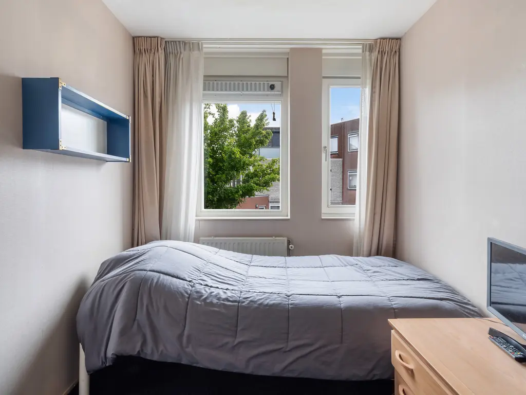 De Velden 220, SCHIEDAM