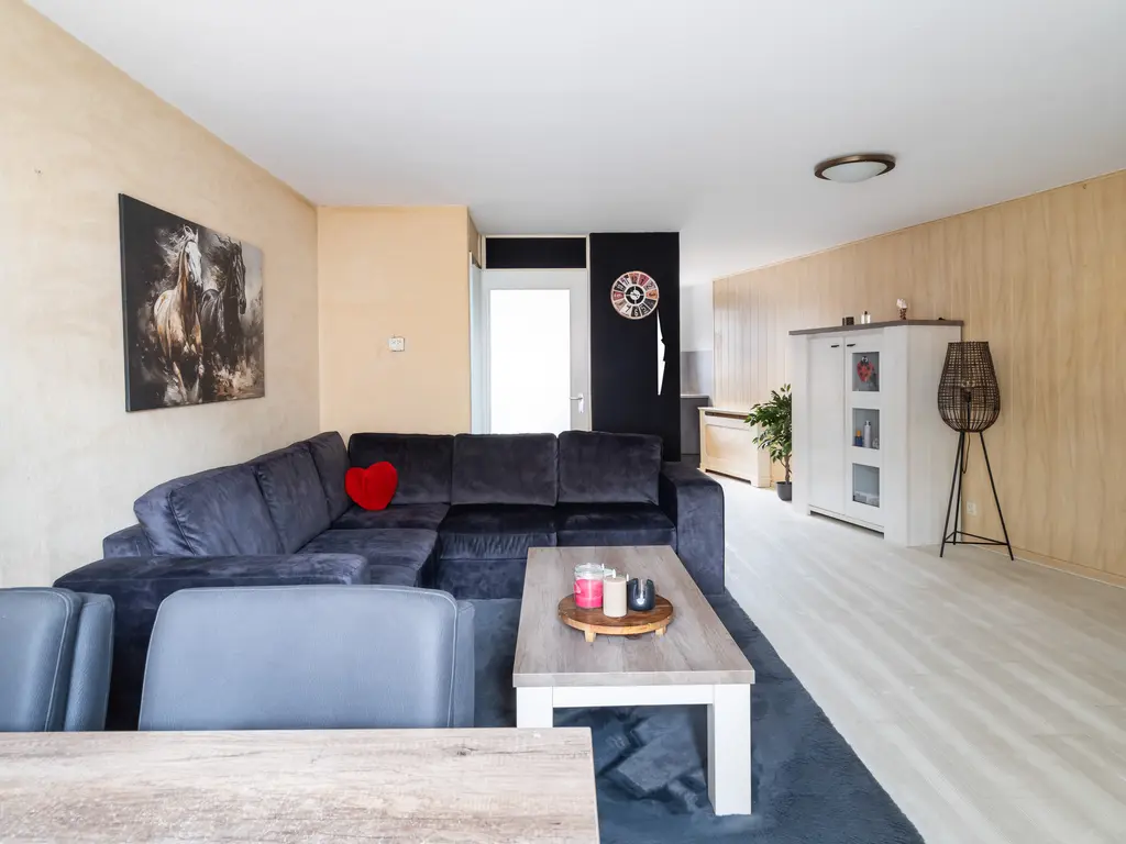 De Velden 220, SCHIEDAM