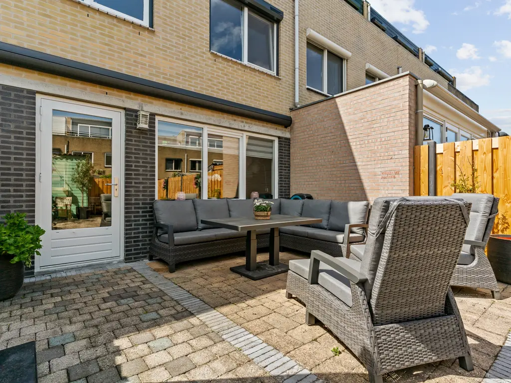 Suze Baarthof 5, Leiden