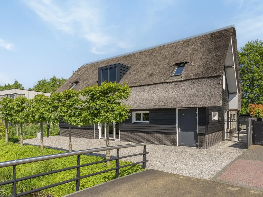 Nijverheidsweg 26, RHOON
