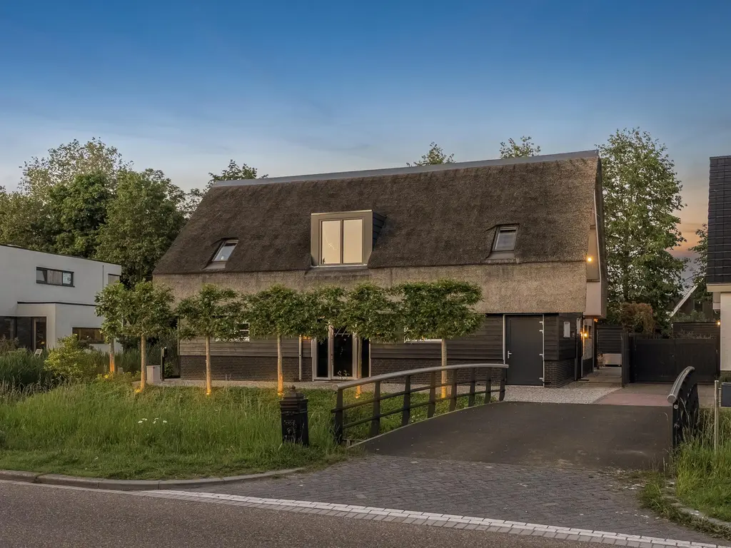 Nijverheidsweg 26, RHOON