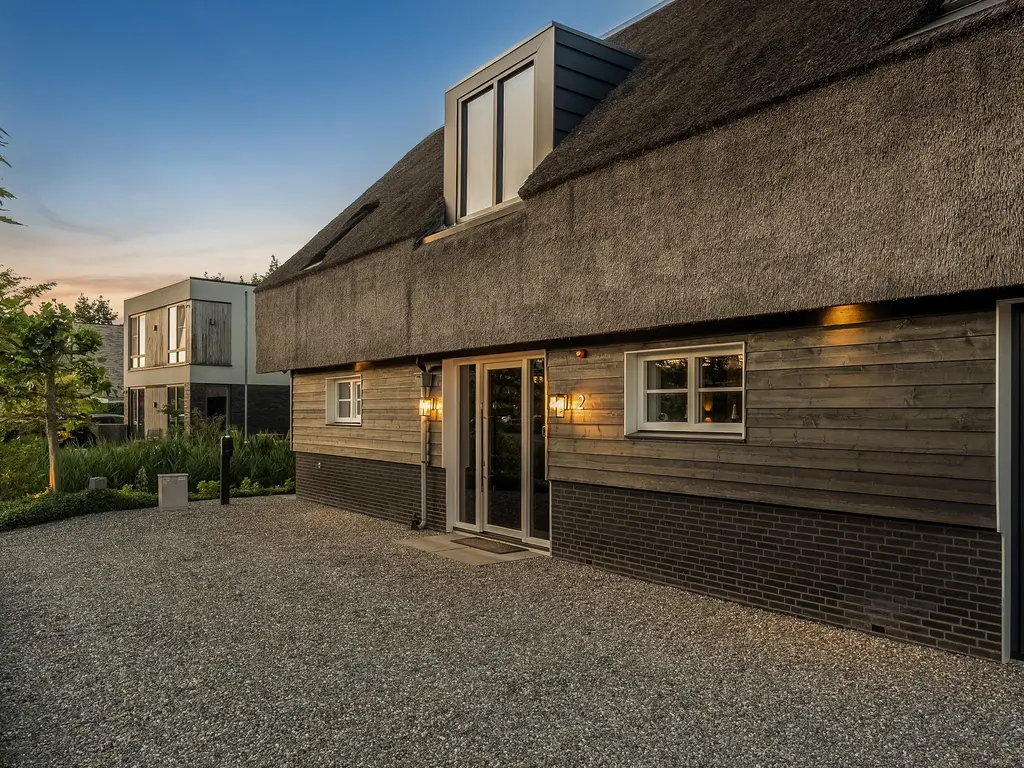 Nijverheidsweg 26, RHOON