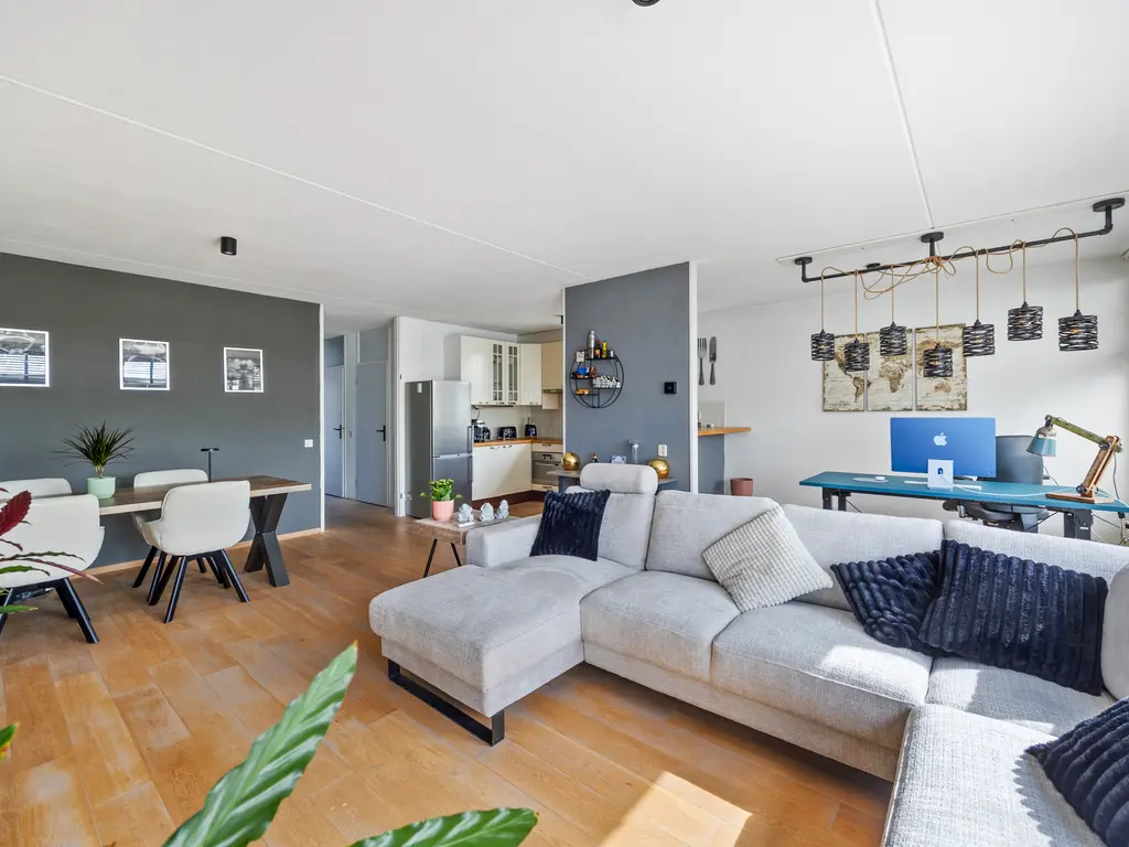 Roomolenstraat 35, Leidschendam