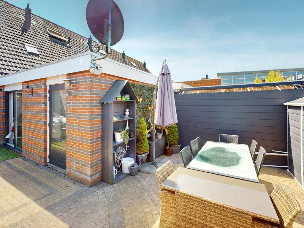 Draak 7, MEDEMBLIK