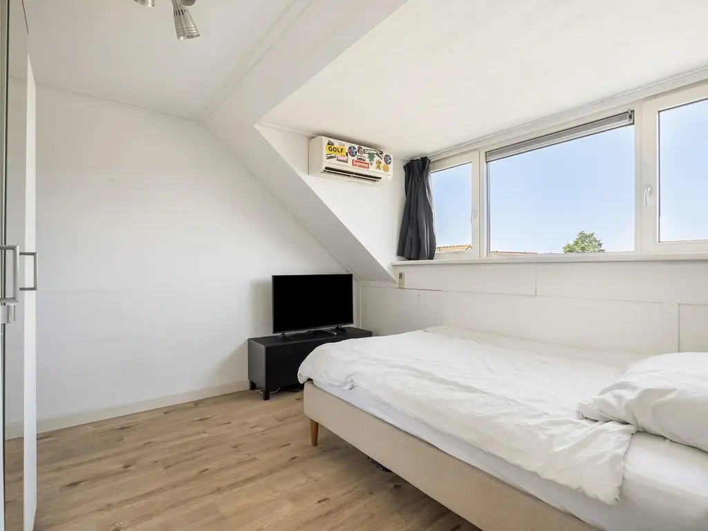 Vrijenburglaan 71, BARENDRECHT