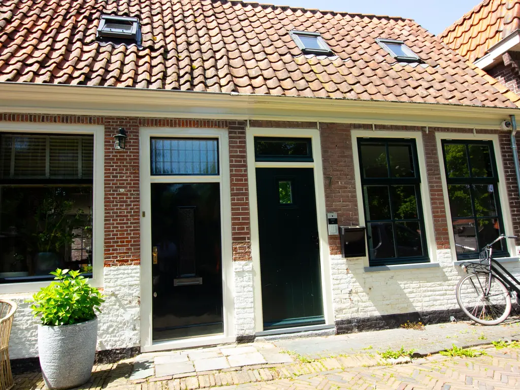 Oude Gracht 7, ENKHUIZEN