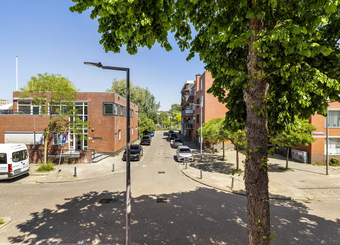 Spiegelnisserstraat 1
