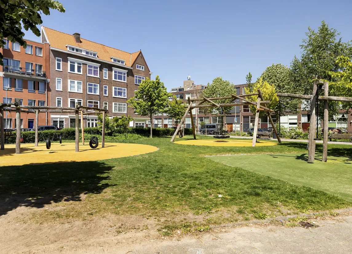 Spiegelnisserstraat 1