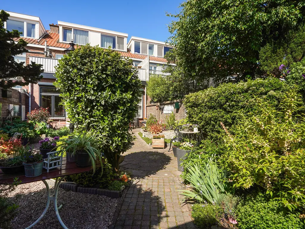 Leersumstraat 92, Den Haag