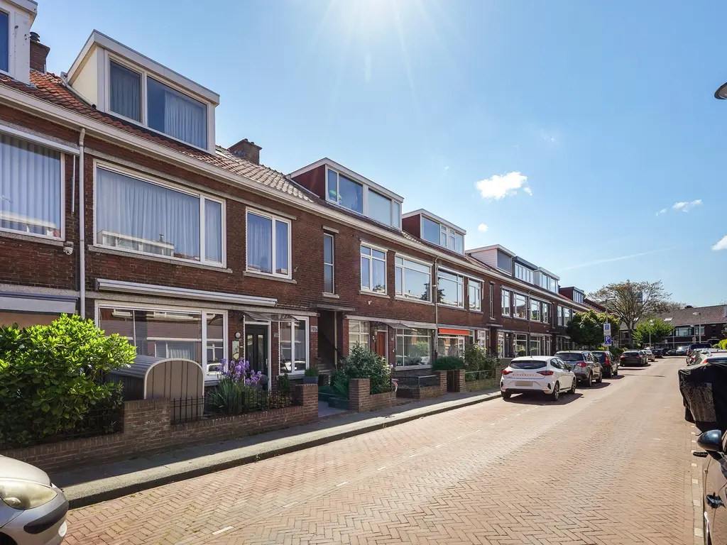 Leersumstraat 92, Den Haag