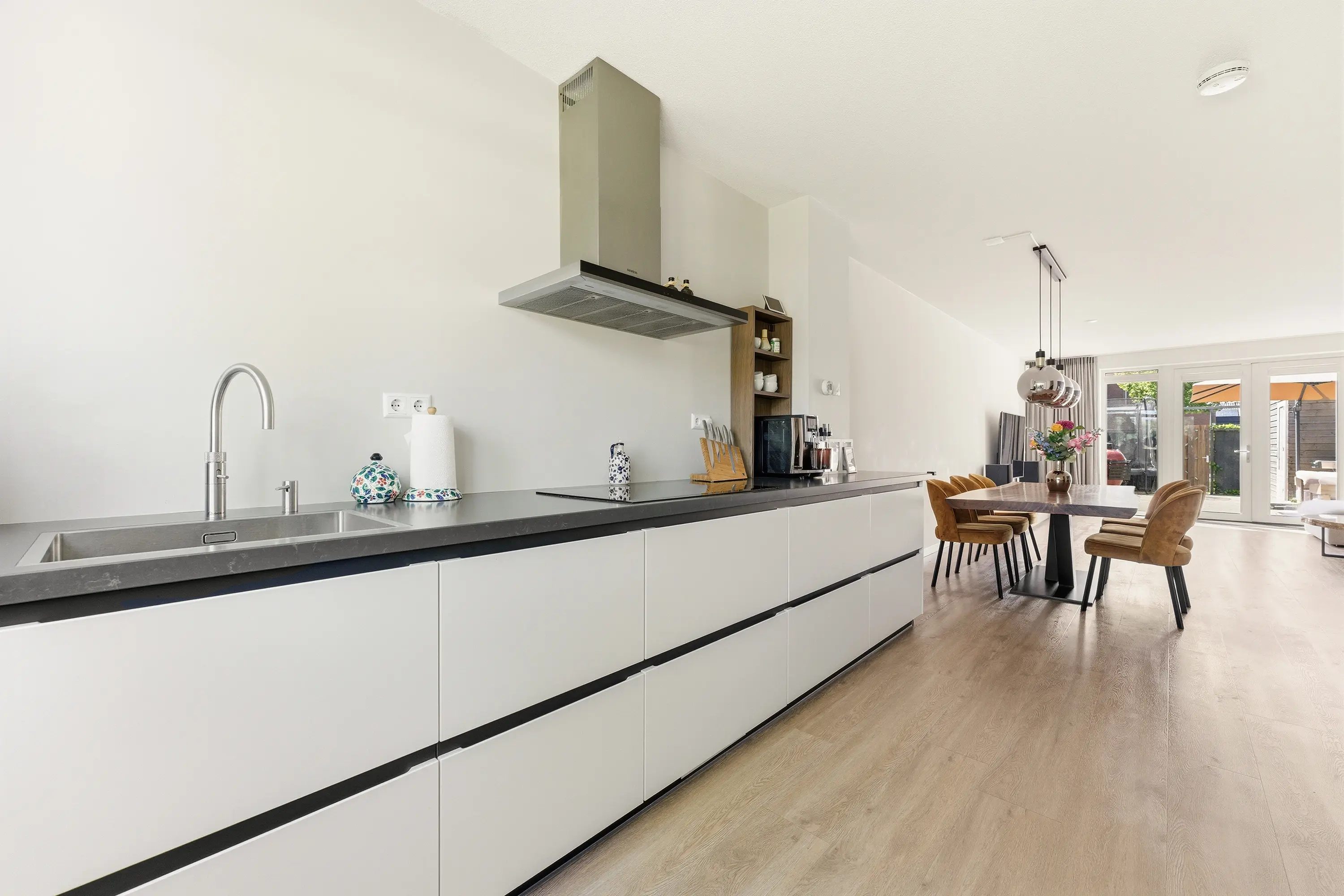 Pieter van den Hoogenbandstraat 12