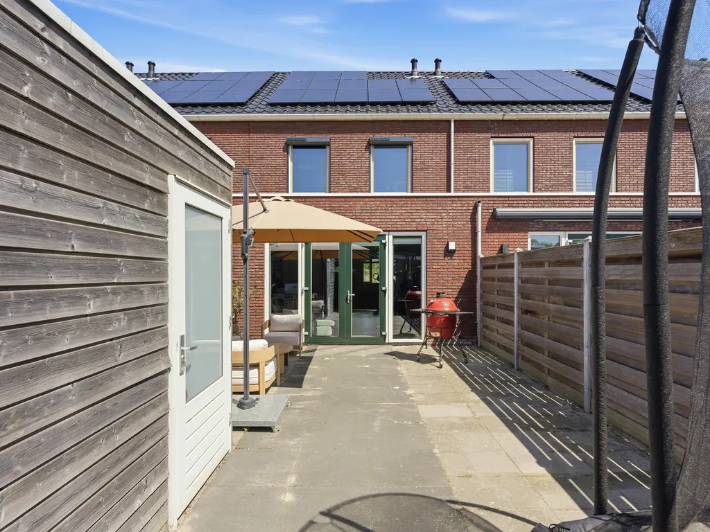 Pieter van den Hoogenbandstraat 12, SCHIEDAM