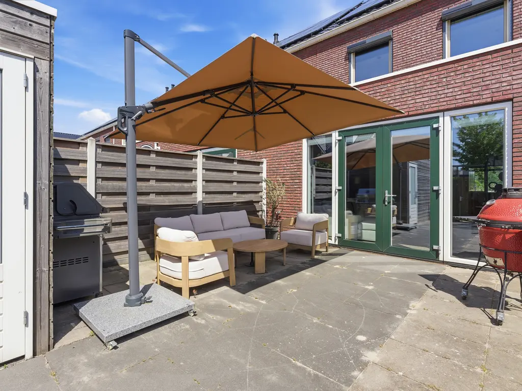 Pieter van den Hoogenbandstraat 12, SCHIEDAM