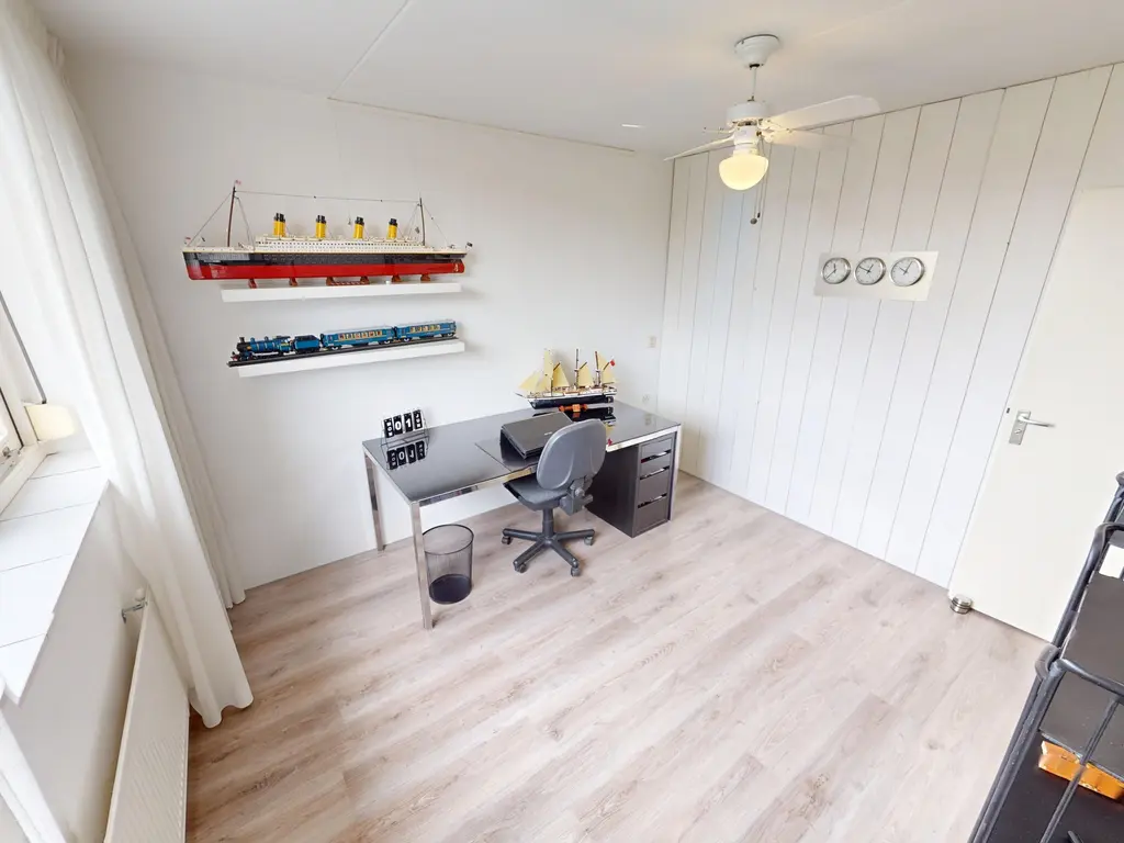 De Botting 13, BOVENKARSPEL