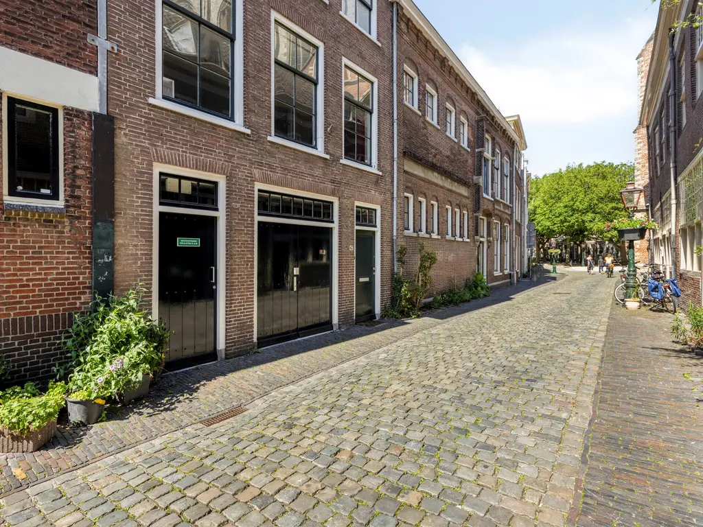 Hooglandse Kerkgracht 47, Leiden