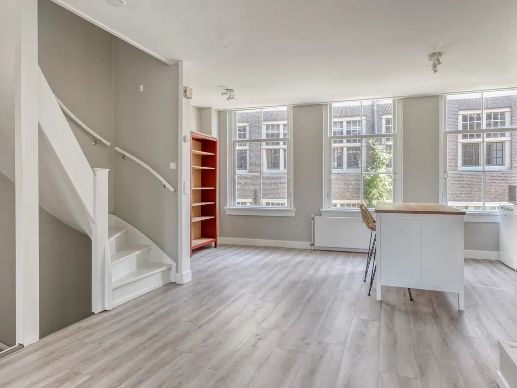 Hooglandse Kerkgracht 47, Leiden