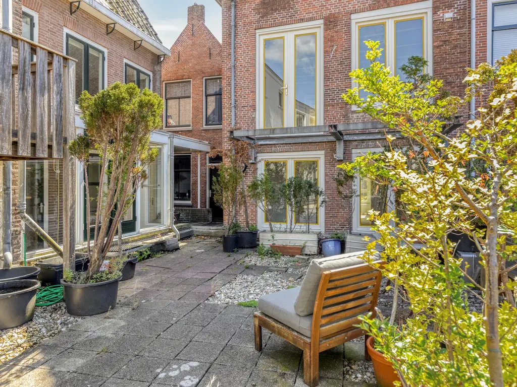 Hooglandse Kerkgracht 47, Leiden
