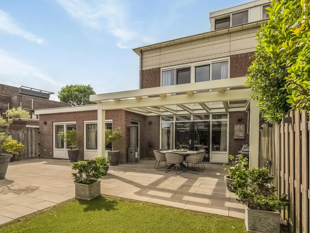 Meerwedesingel 70, BARENDRECHT