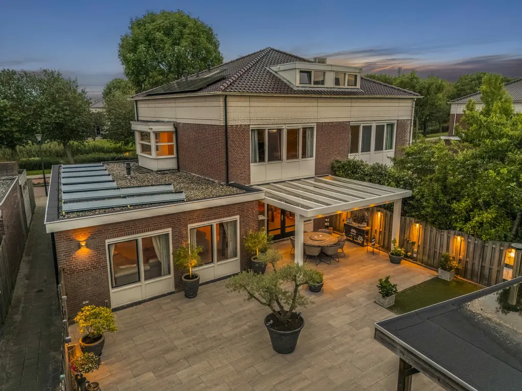 Meerwedesingel 70, BARENDRECHT