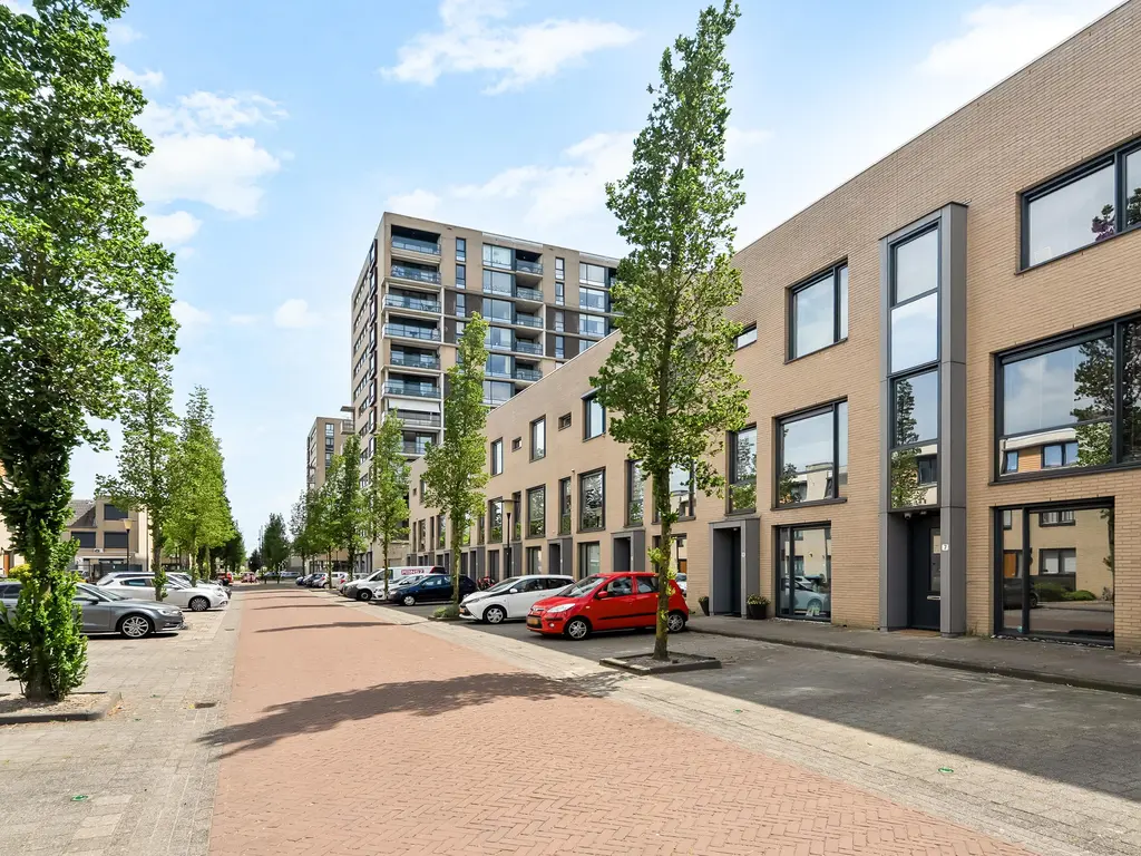Zwijnenburg 9, BARENDRECHT