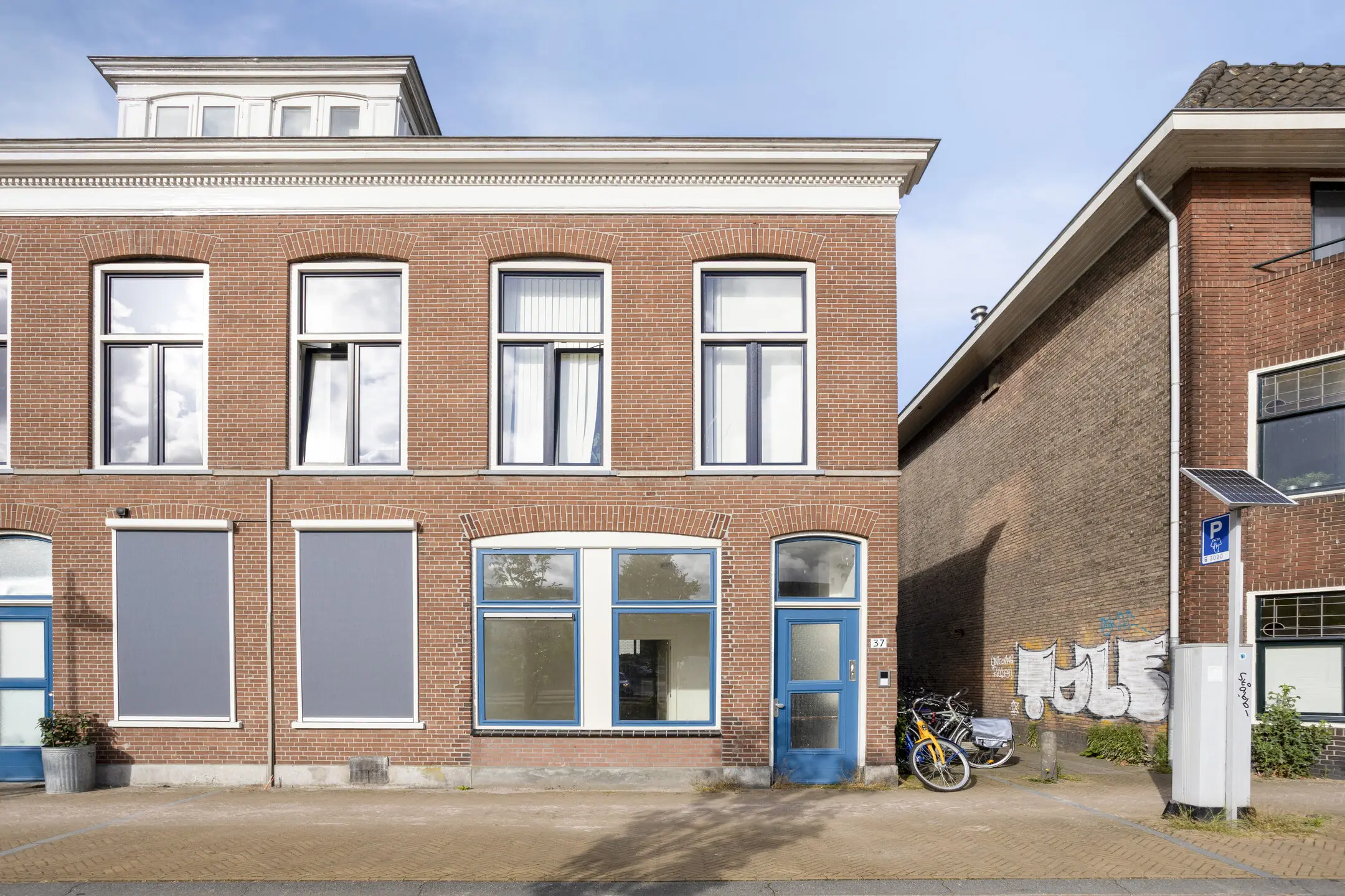 Spoorsingel 38