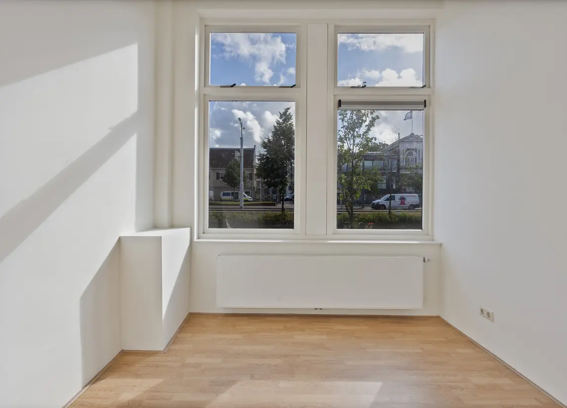 Spoorsingel 38