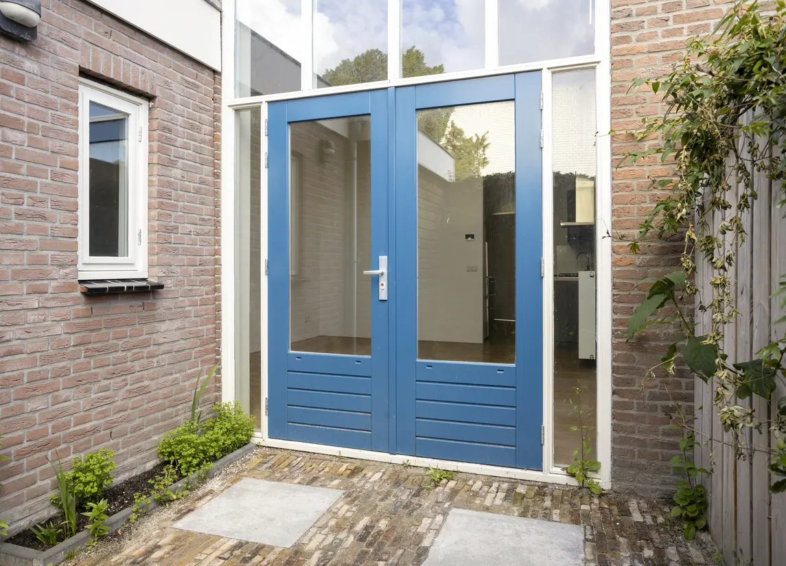Spoorsingel 38