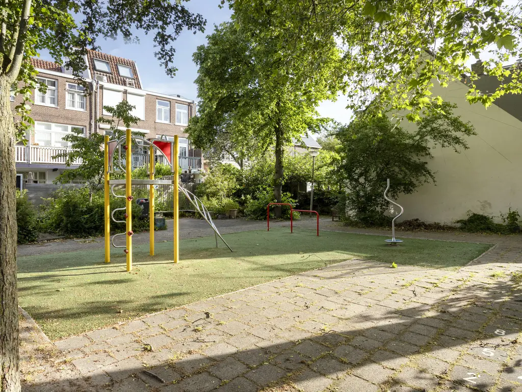 Spoorsingel 38, DELFT