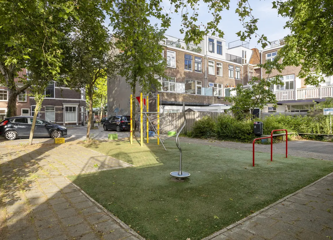 Spoorsingel 38