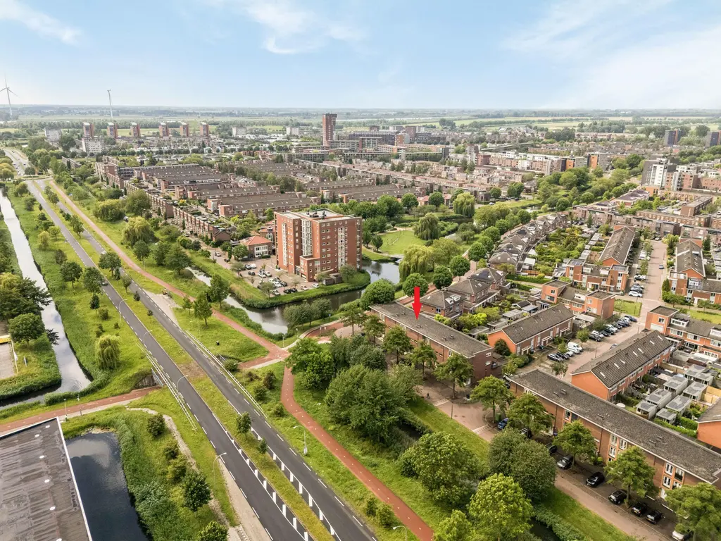 Lijsterbeswede 121, BARENDRECHT