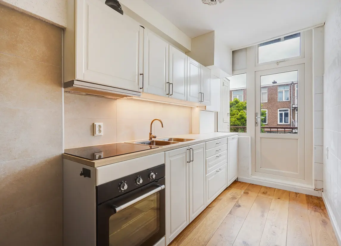 Lyonnetstraat 77