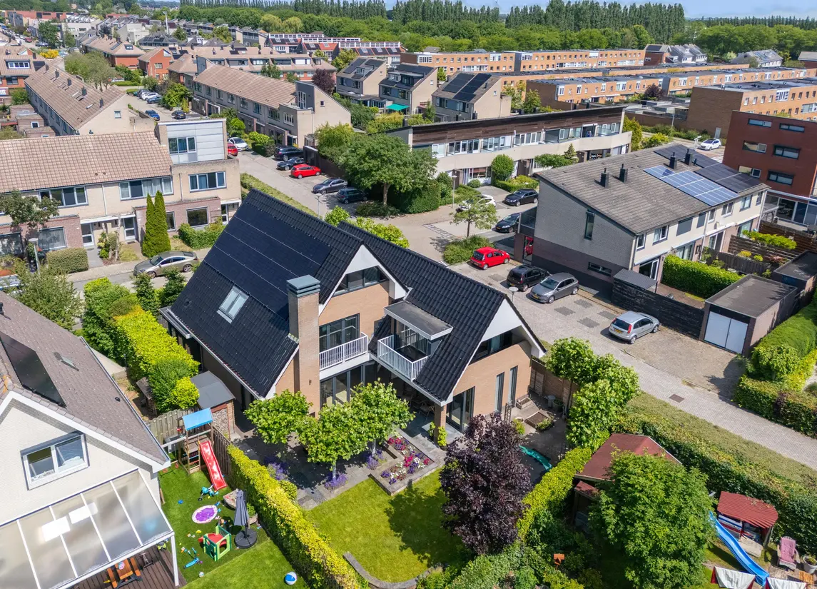 Bertus Aafjeshof 142