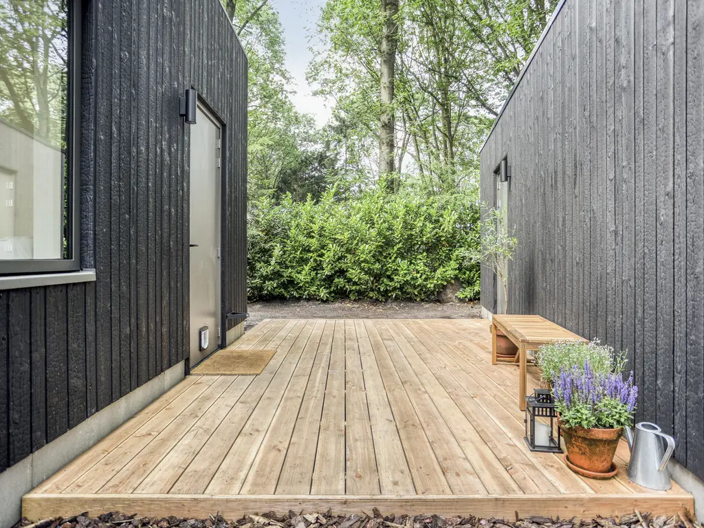 De Stille Wille 29, OOST WEST EN MIDDELBEERS