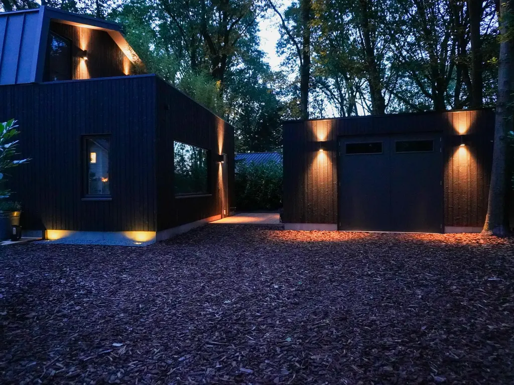 De Stille Wille 29, OOST WEST EN MIDDELBEERS