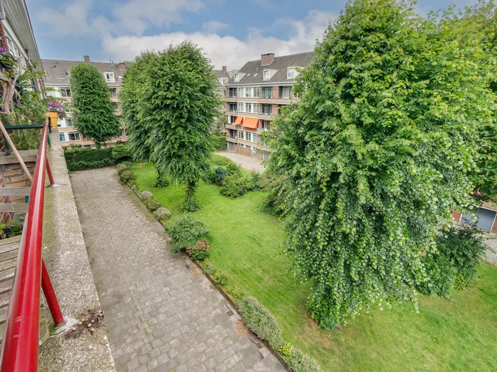 Labouchèrelaan 42, RIJSWIJK