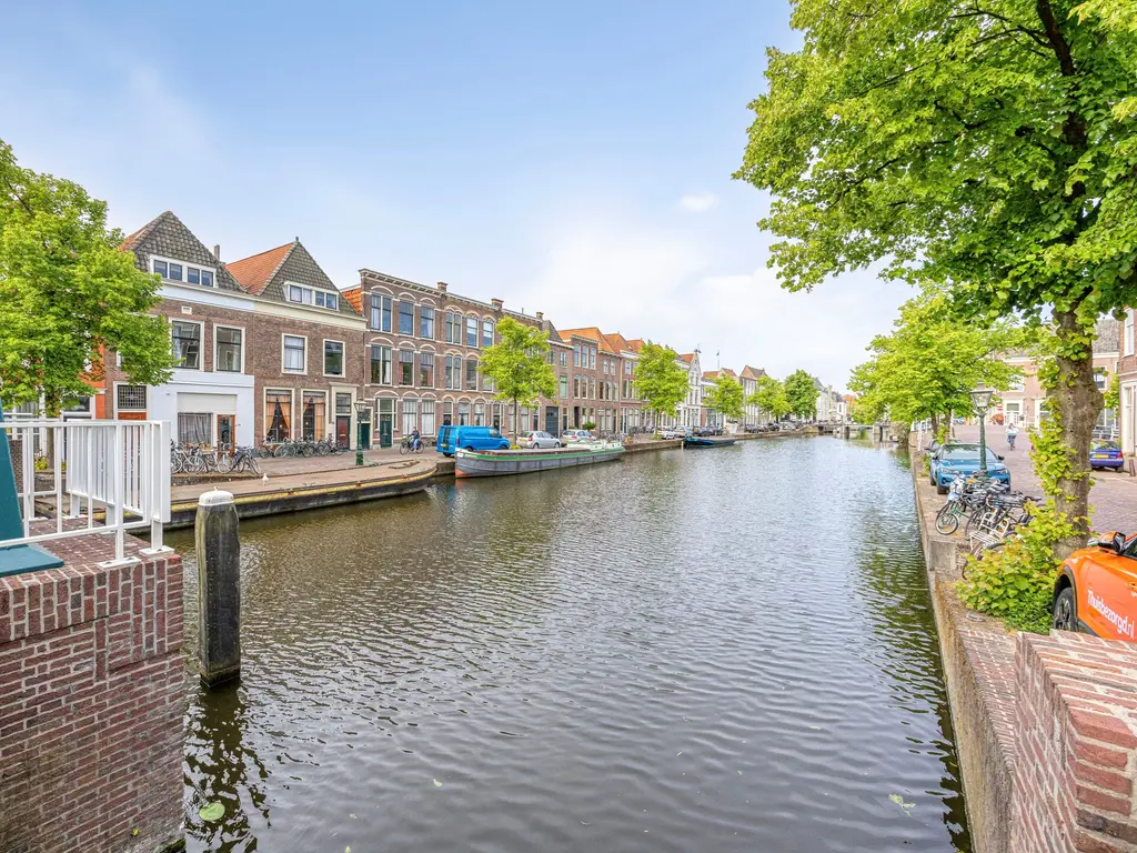 Nieuwe Rijn 111A, Leiden