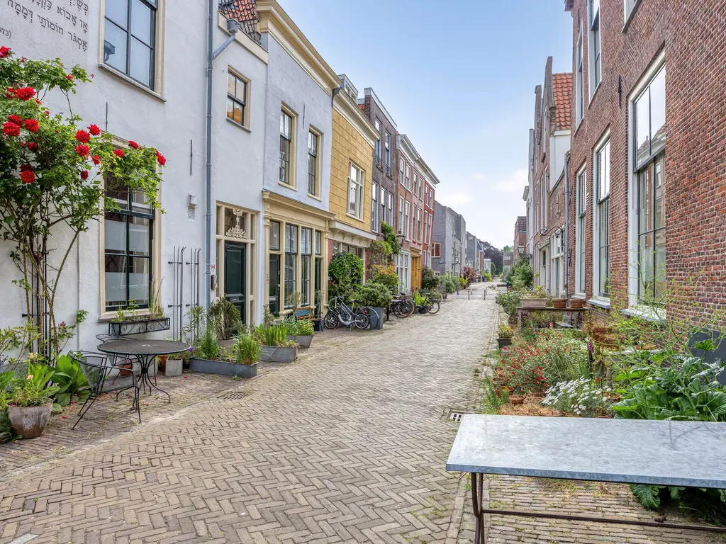 Nieuwe Rijn 111A, Leiden