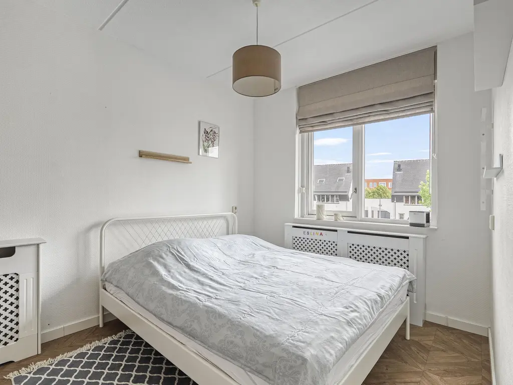 Regenboog 28, RHOON