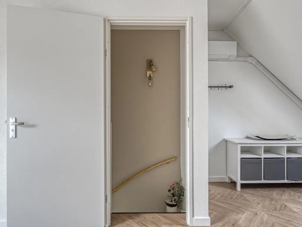 Regenboog 28, RHOON