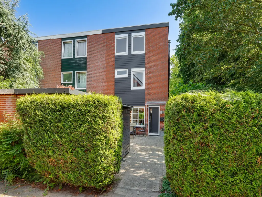 Lindholm 241, HOOFDDORP