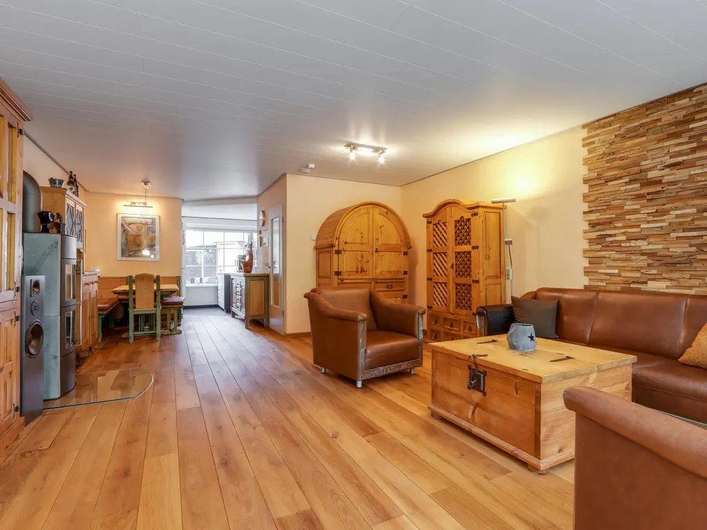 Lindholm 241, HOOFDDORP