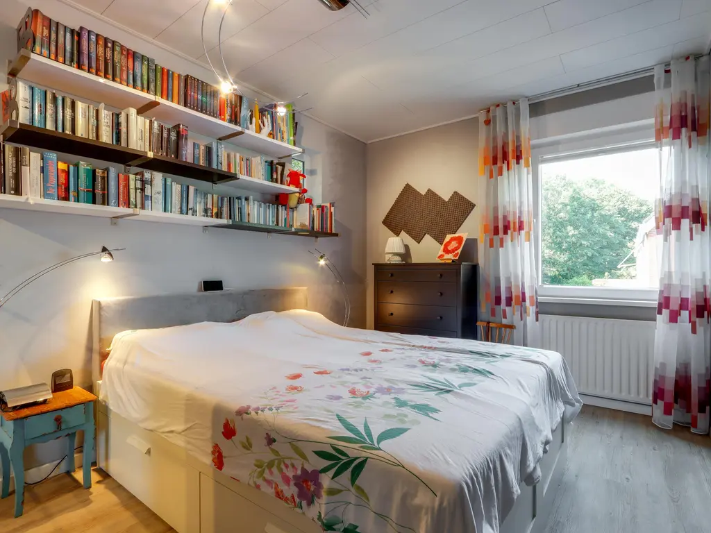 Lindholm 241, HOOFDDORP
