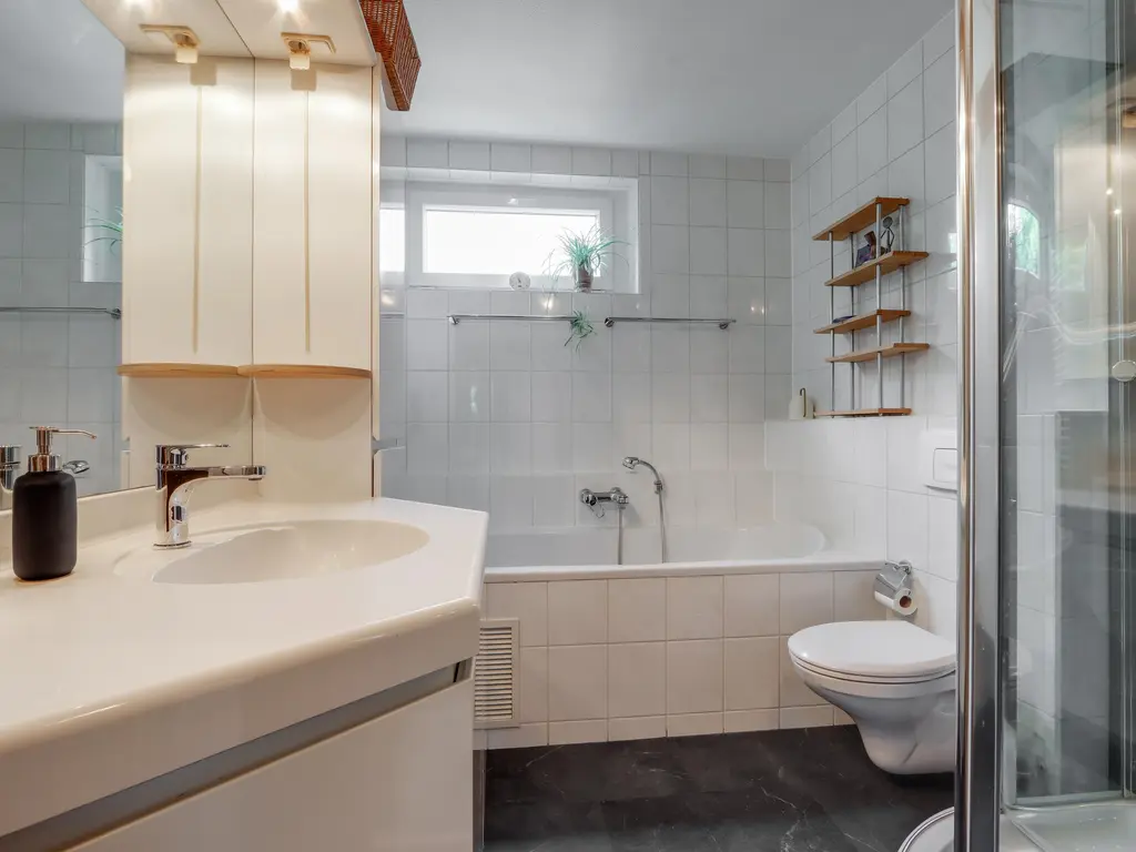 Lindholm 241, HOOFDDORP