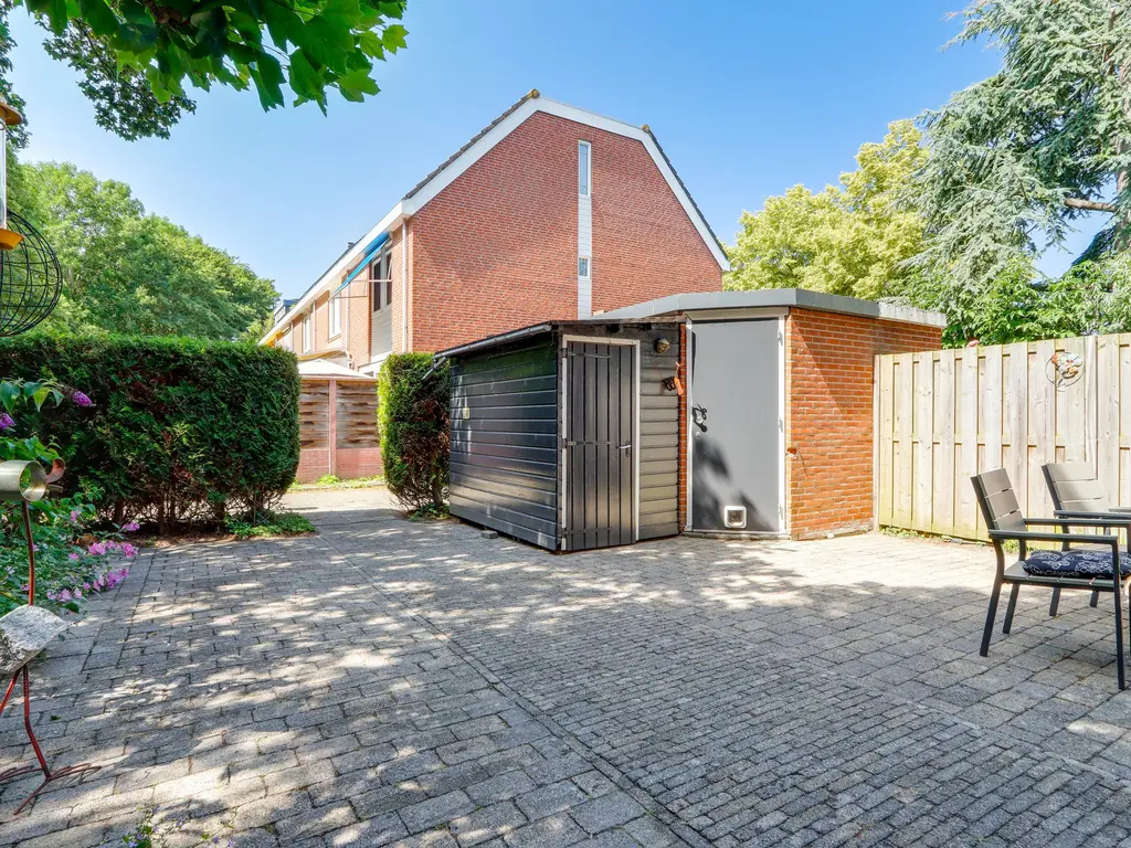 Lindholm 241, HOOFDDORP