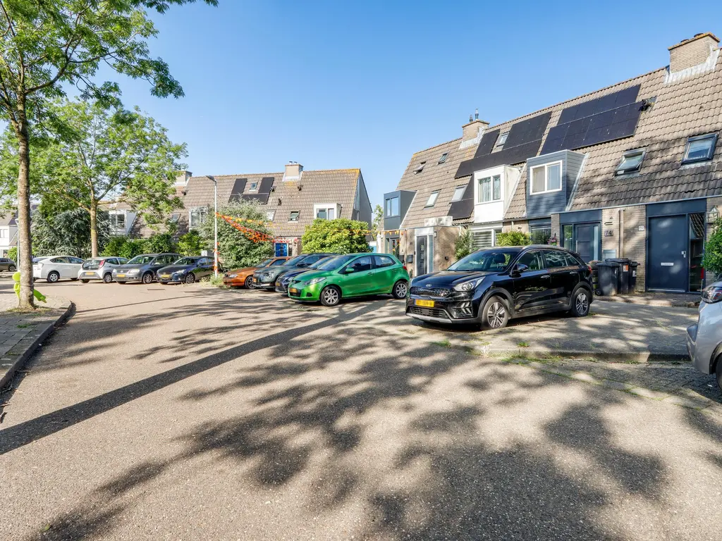Savelsbos 74, HOOFDDORP